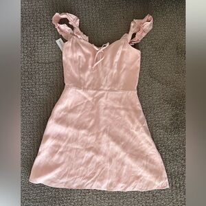 Aritzia Flirt Ruffle Dress - Rose Quartz